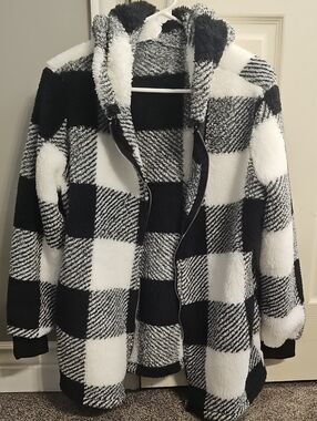 Plaid Sherpa Hoodie Jacket - Black & White